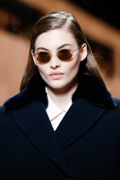 Look 53